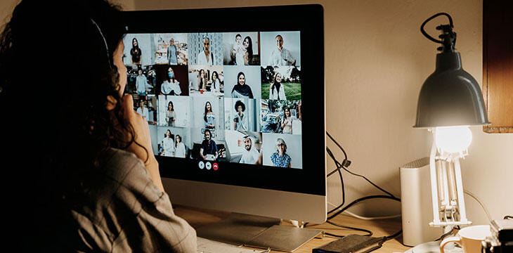 Girl Screen Meeting Lamp