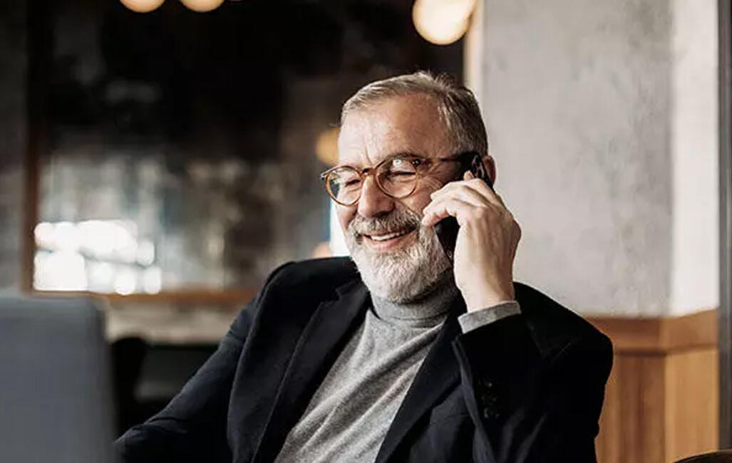 Homme barbe Mobile Affaires